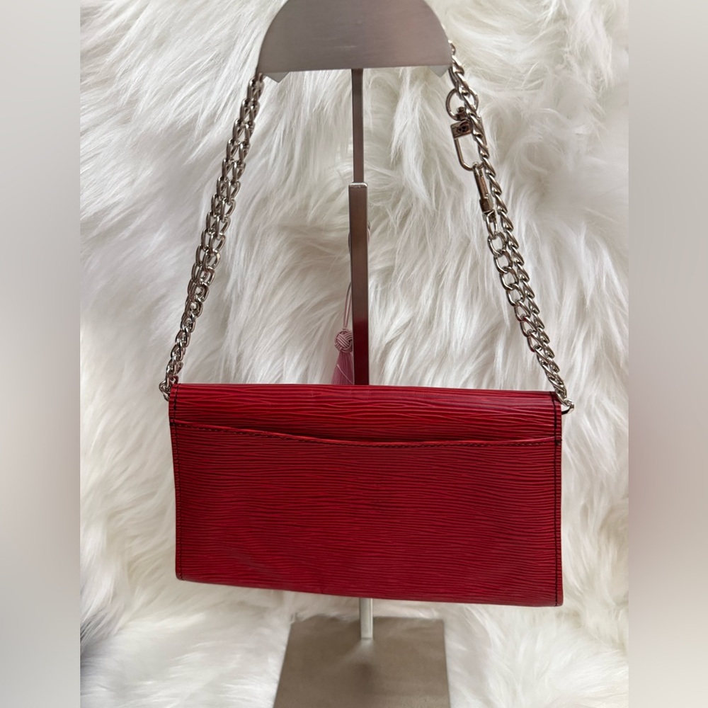 Authentic Louis Vuitton Carnime Red Epi Art Clutch - Picture 3 of 17